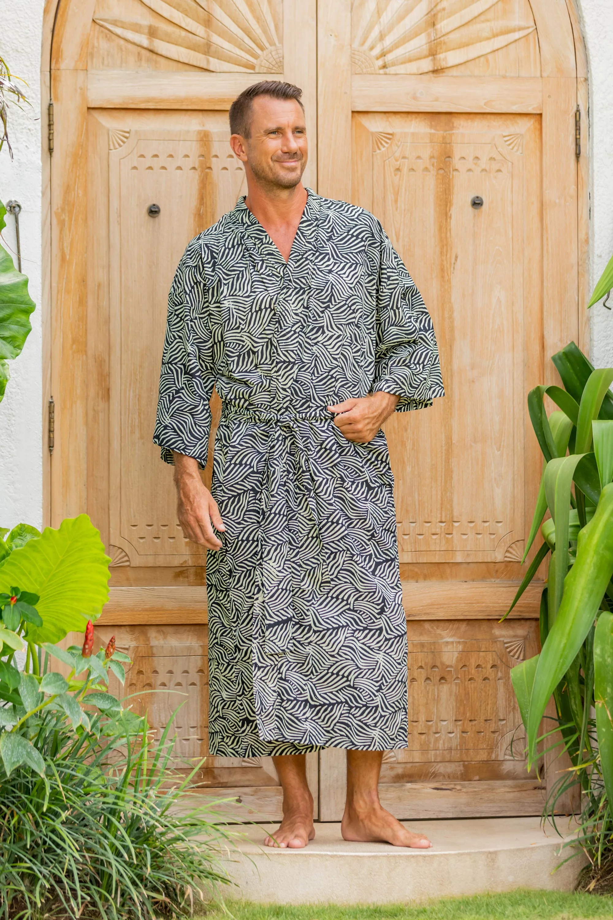 100% Cotton Artisan Batik Robe - Bedeg | NOVICA