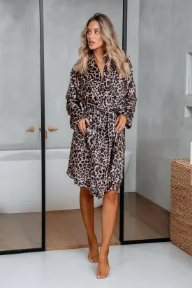 Cozy Soft Tan Leopard Print Robe