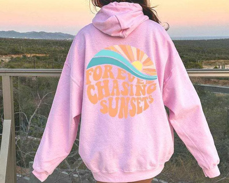 Glow Chic's Fleece-Lined Sunset Print Hoodie with Kangaroo Pocket – Cozy Drawstring Style