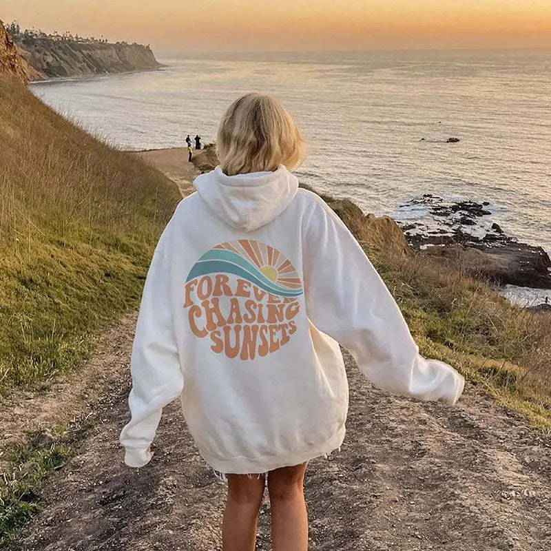 Glow Chic's Fleece-Lined Sunset Print Hoodie with Kangaroo Pocket – Cozy Drawstring Style