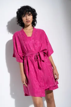 The Short Robe - Magenta