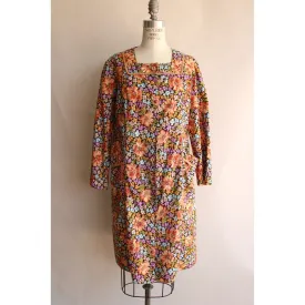 Vintage 1960s Floral Print Housecoat with Pockets