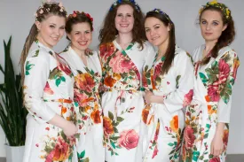 WHITE LARGE FLORAL BLOSSOM ROBES FOR BRIDESMAIDS | GETTING READY BRIDAL ROBES